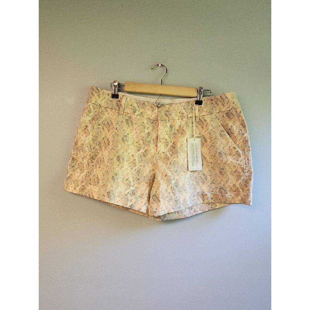 Dear John ANTHROPOLOGIE Snakeskin Gray Pink Shorts‎ size 33 Cuffed NEW